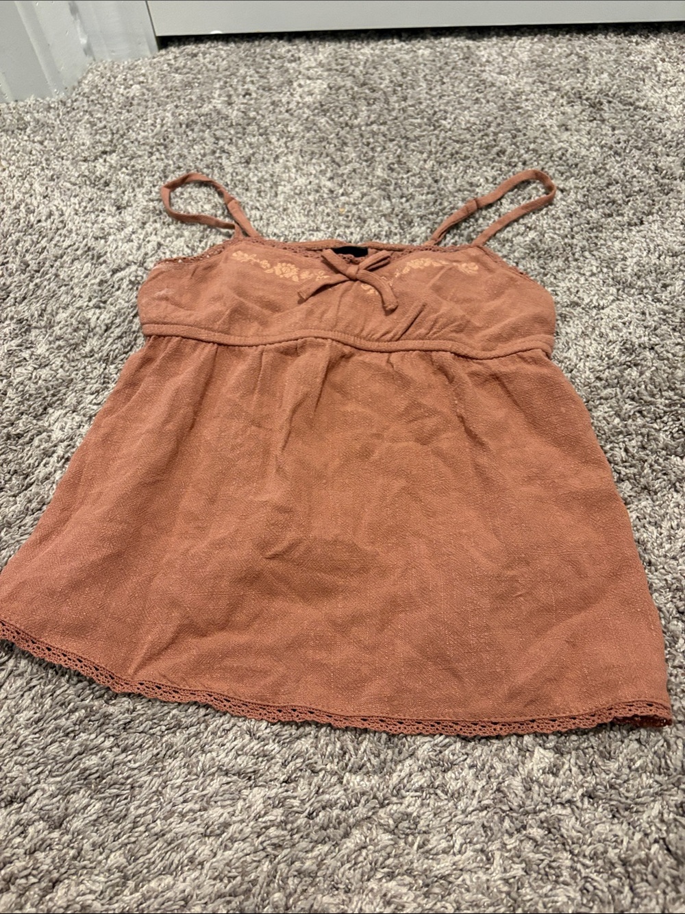 art class Rust-Tone Lace Trim Cami Top